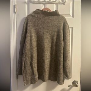 Women’s sweater
